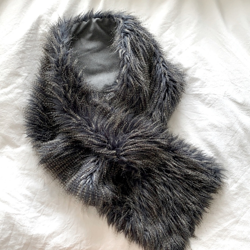 Faux fur scarf
